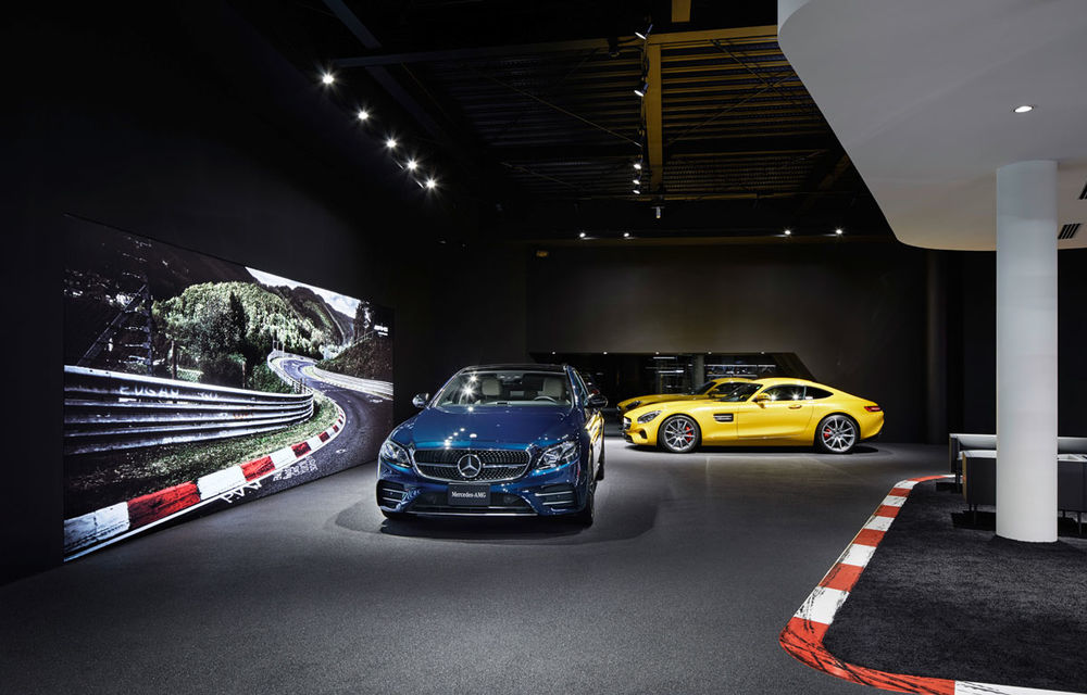 AMG prinde aripi: divizia Daimler și-a deschis la Tokyo primul showroom dedicat - Poza 2