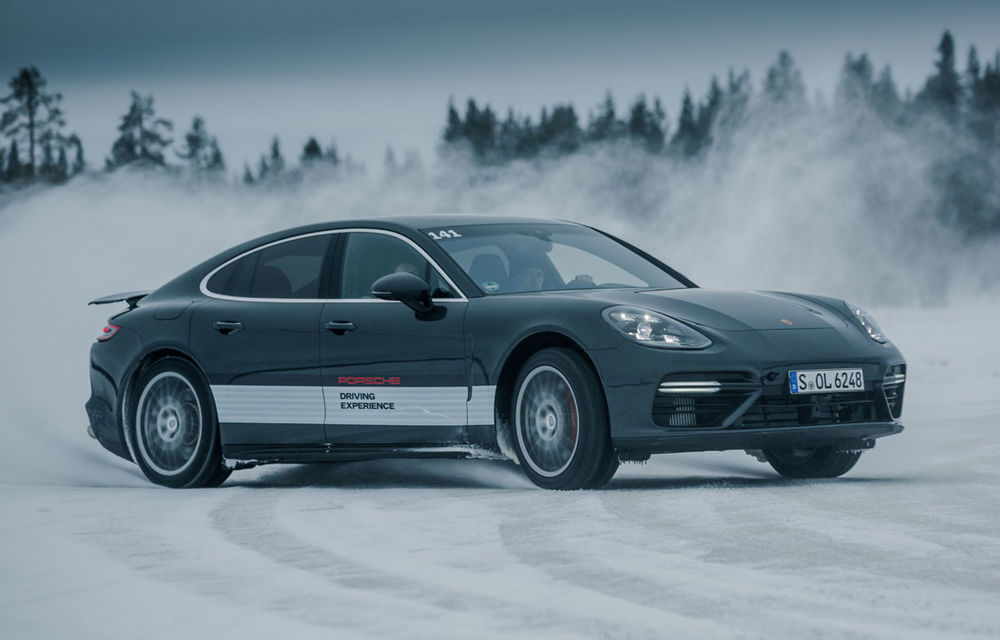 Valentine's Day în variantă masculină: drifturi pe gheață cu cele mai puternice modele Porsche - Poza 18