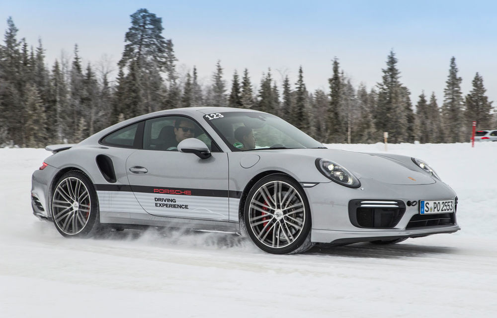 Valentine's Day în variantă masculină: drifturi pe gheață cu cele mai puternice modele Porsche - Poza 82
