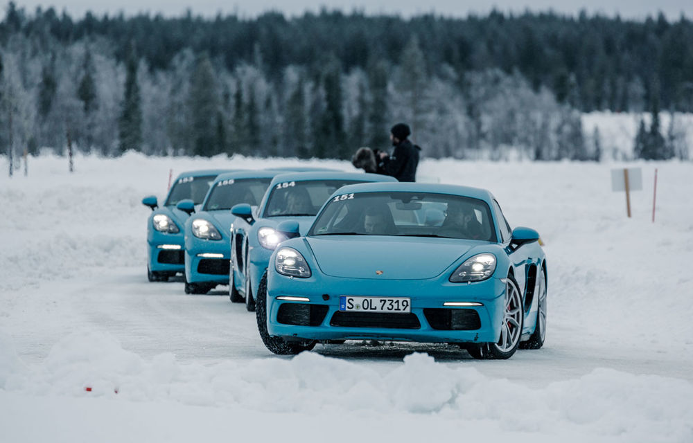 Valentine's Day în variantă masculină: drifturi pe gheață cu cele mai puternice modele Porsche - Poza 23