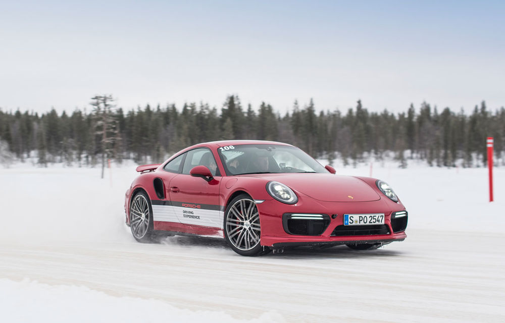 Valentine's Day în variantă masculină: drifturi pe gheață cu cele mai puternice modele Porsche - Poza 79