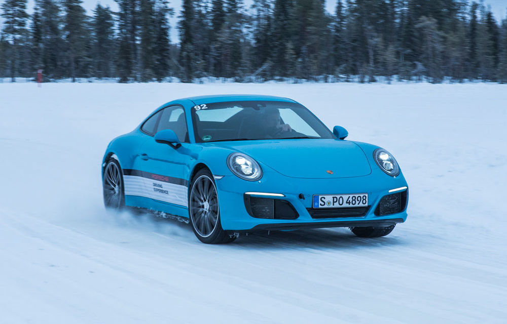 Valentine's Day în variantă masculină: drifturi pe gheață cu cele mai puternice modele Porsche - Poza 68