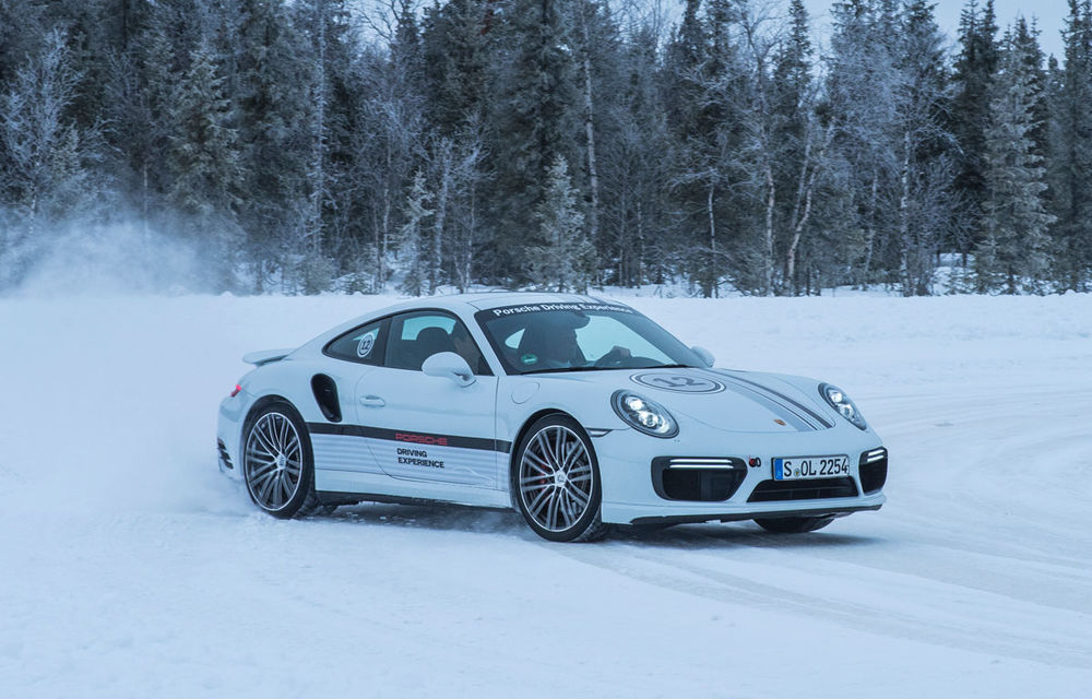 Valentine's Day în variantă masculină: drifturi pe gheață cu cele mai puternice modele Porsche - Poza 39