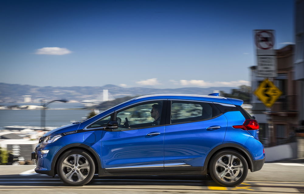 Opel s-a ținut de promisiune: electricul Ampera-e oferă 520 de kilometri autonomie și 200 de cai putere - Poza 8