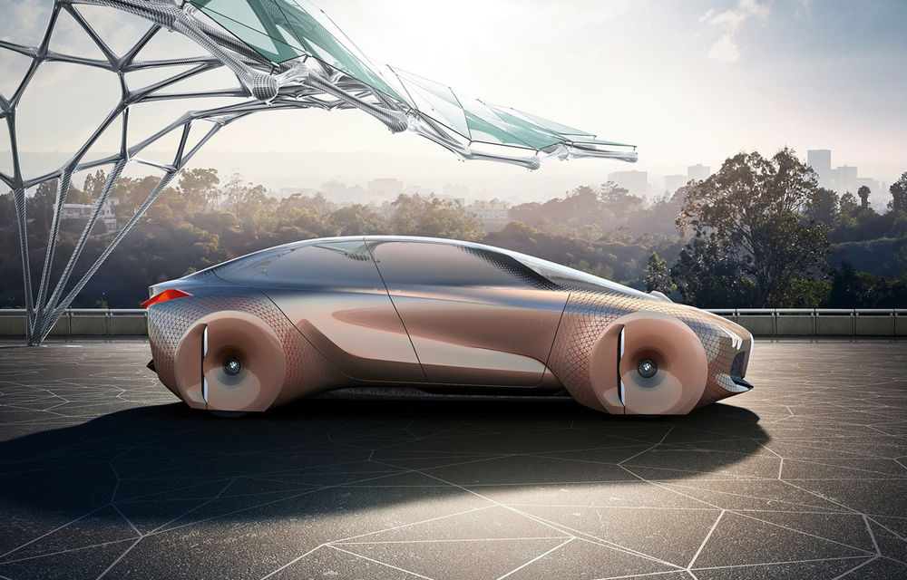 BMW vrea ca mașinile autonome să taie momentele plictisitoare de la volan: &quot;Plăcerea de a conduce nu va dispărea&quot; - Poza 4