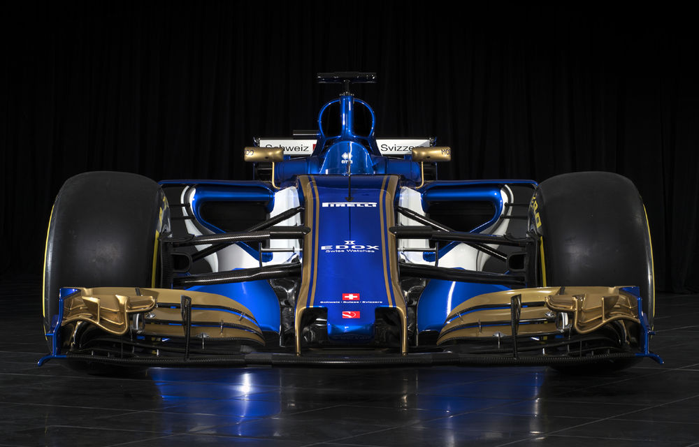 Mult albastru și un pic de auriu: Sauber a dezvăluit noul monopost pentru sezonul 2017 al Formulei 1 - Poza 3