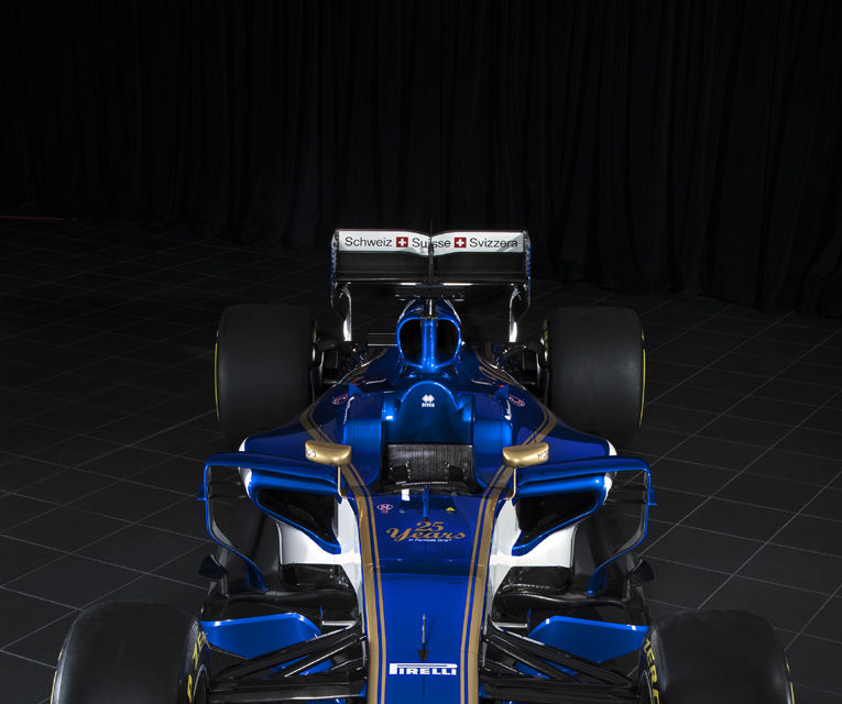 Mult albastru și un pic de auriu: Sauber a dezvăluit noul monopost pentru sezonul 2017 al Formulei 1 - Poza 5