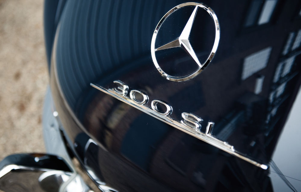 Nu doar supercarurile au prețuri exorbitante: un Mercedes 300 SL Gullwing se vinde cu 1.3 milioane de euro - Poza 11