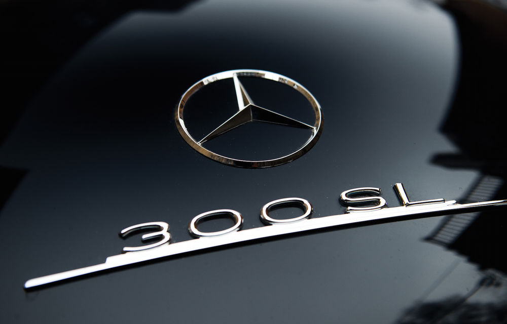 Nu doar supercarurile au prețuri exorbitante: un Mercedes 300 SL Gullwing se vinde cu 1.3 milioane de euro - Poza 12