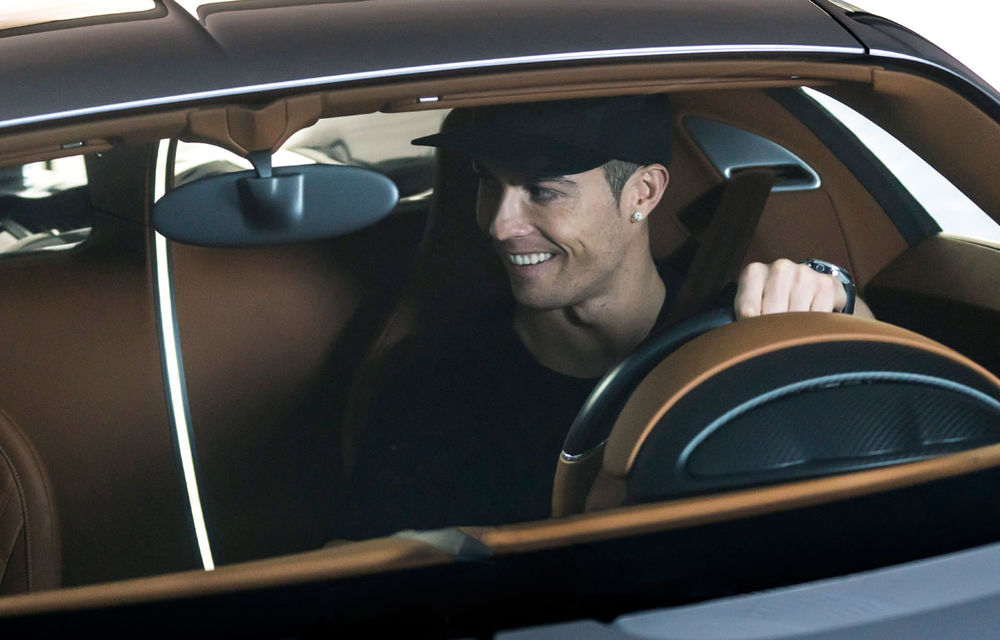 Cristiano Ronaldo testează noul Bugatti Chiron înainte de a ajunge la primii săi clienți (VIDEO) - Poza 2