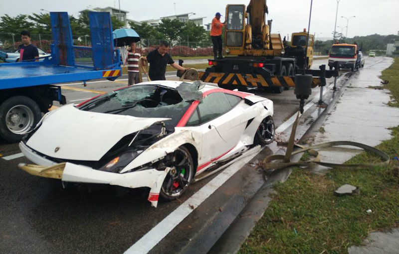 Ce se întâmplă când faci cadou un Lamborghini Gallardo cu ocazia majoratului? - Poza 1