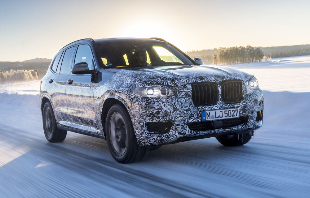 Noua generație BMW X3: SUV-ul a fost testat sub camuflaj pe zăpada și gheața de la Cercul Polar (video) - Poza 2