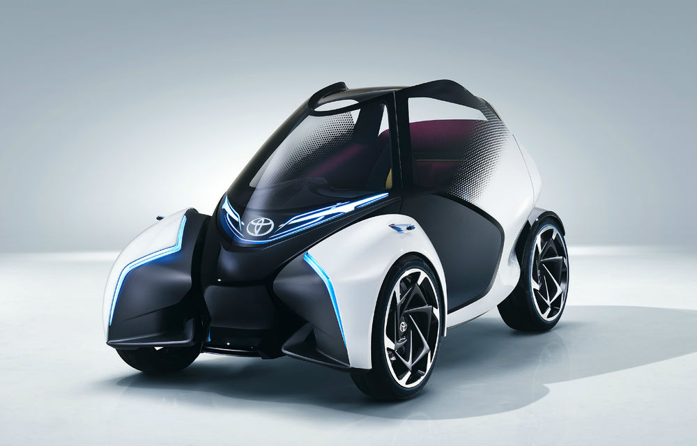 Toyota i-Tril Concept: mașinuța de oraș mai evoluată decât Renault Twizy - Poza 1