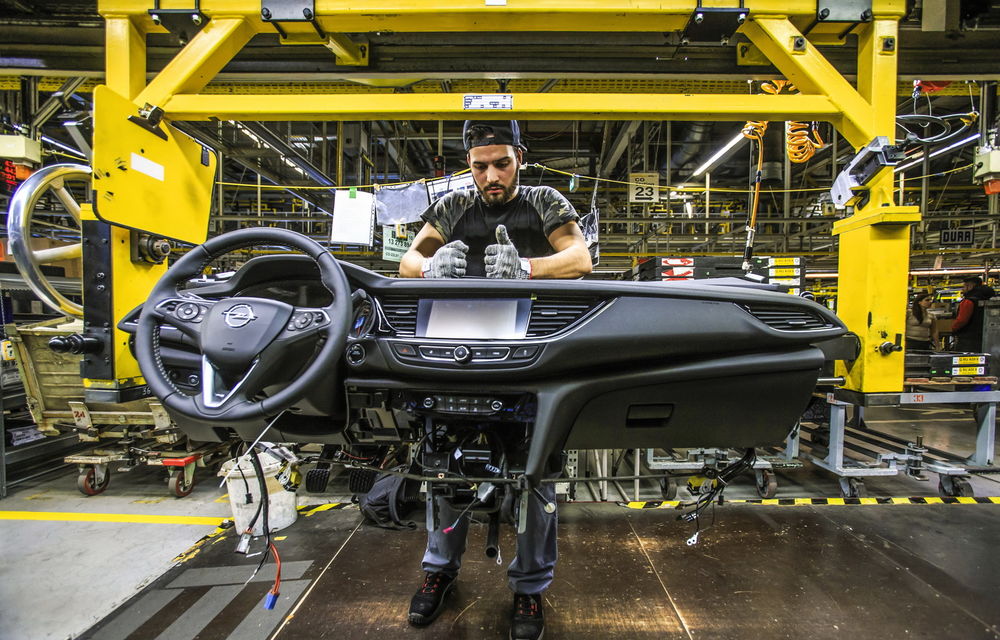 Opel a început să producă noul Insignia: modelul ar urma să ajungă pe străzi în această vară - Poza 11