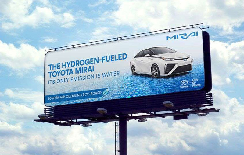 Toyota a inventat panoul publicitar minune: curăță aerul de oxizii de azot rezultați din gazele de eșapament - Poza 1