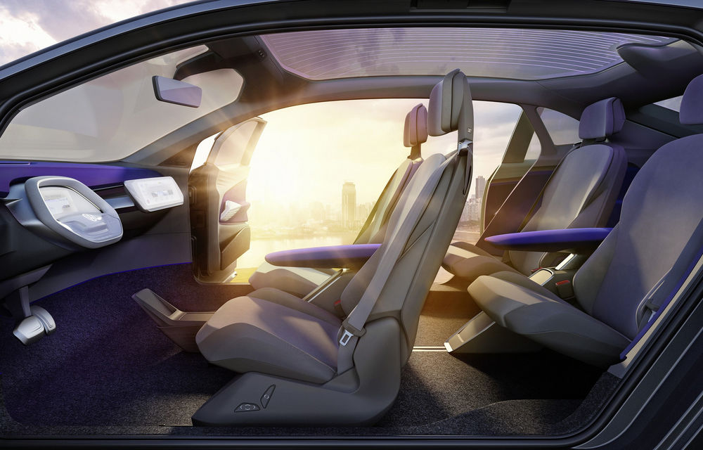 Volkswagen continuă seria conceptelor electrice din gama ID: noul Crozz este un SUV electric cu autonomie de 500 de kilometri - Poza 22