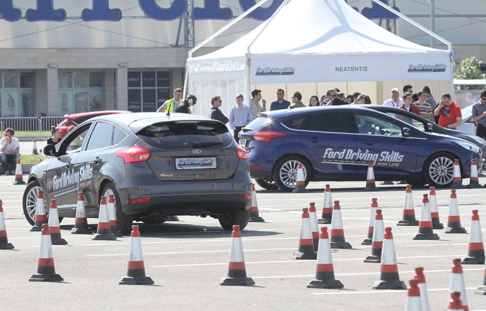 Campania Ford Driving Skills for Life continuă în 2017: programul de conducere defensivă ajunge în Oradea, București și Constanța - Poza 2