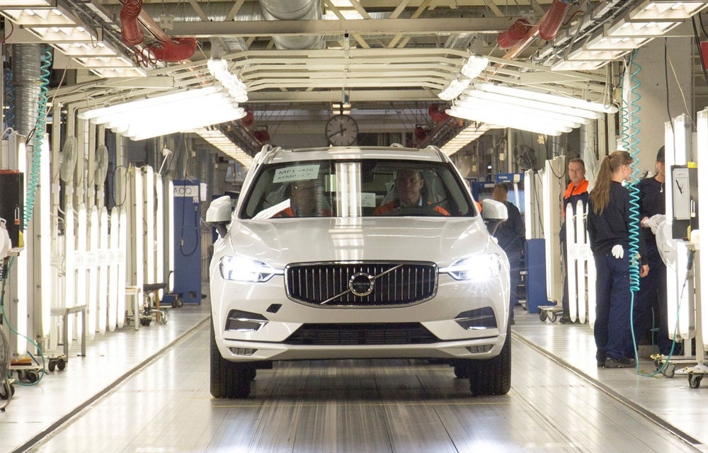 Liderul SUV-urilor compacte premium se întoarce: a început producția noii generații Volvo XC60 - Poza 1