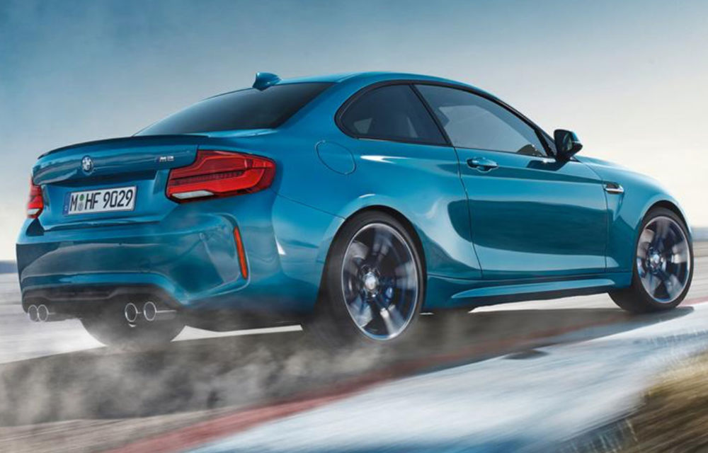 BMW M2 facelift: primele imagini cu compacta sportivă demonstrează că schimbările de design vor fi minime - Poza 1