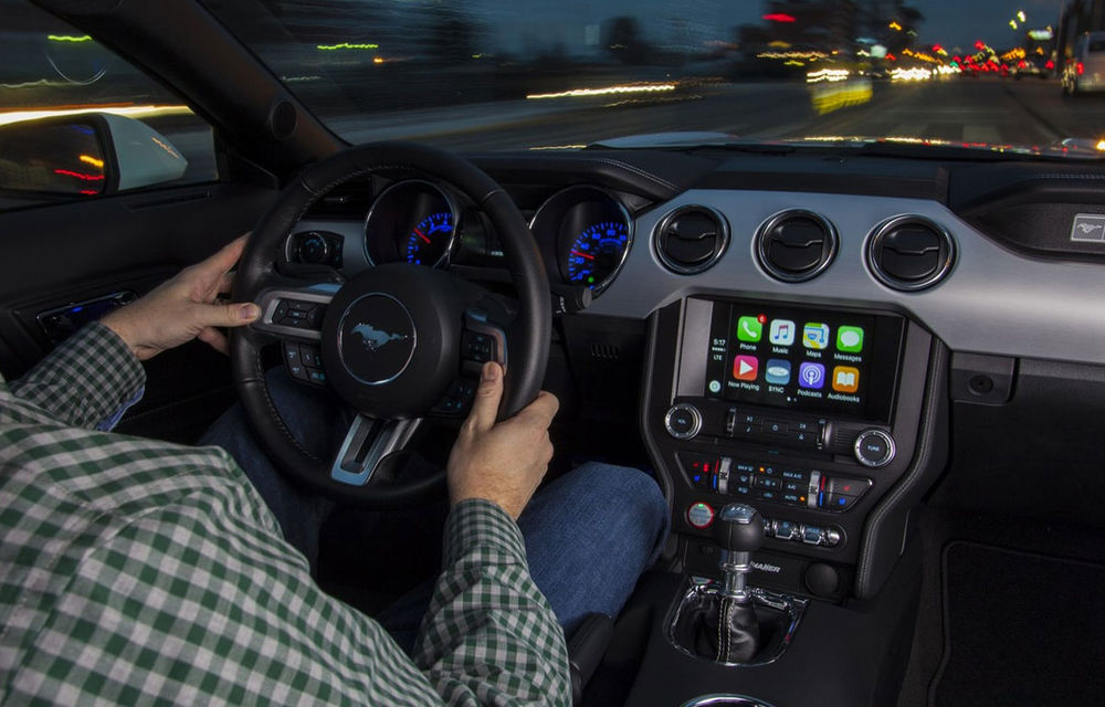 Ford se aliniază noilor tehnologii: va oferi suport Apple Carplay și Android Auto pentru mașinile sale - Poza 1