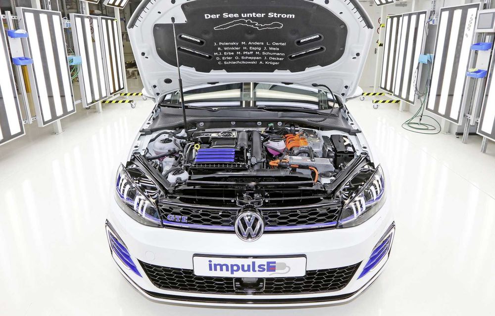 Volkswagen și ucenicii săi lansează două noi concepte: un Golf GTI de 410 cai putere și un Golf Variant hibrid - Poza 19