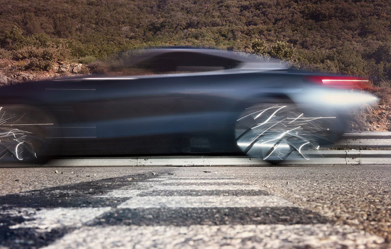 Primele imagini cu conceptul BMW Seria 8 Coupe au apărut pe internet: design modern pentru viitorul model pregătit pentru 2018 - Poza 2
