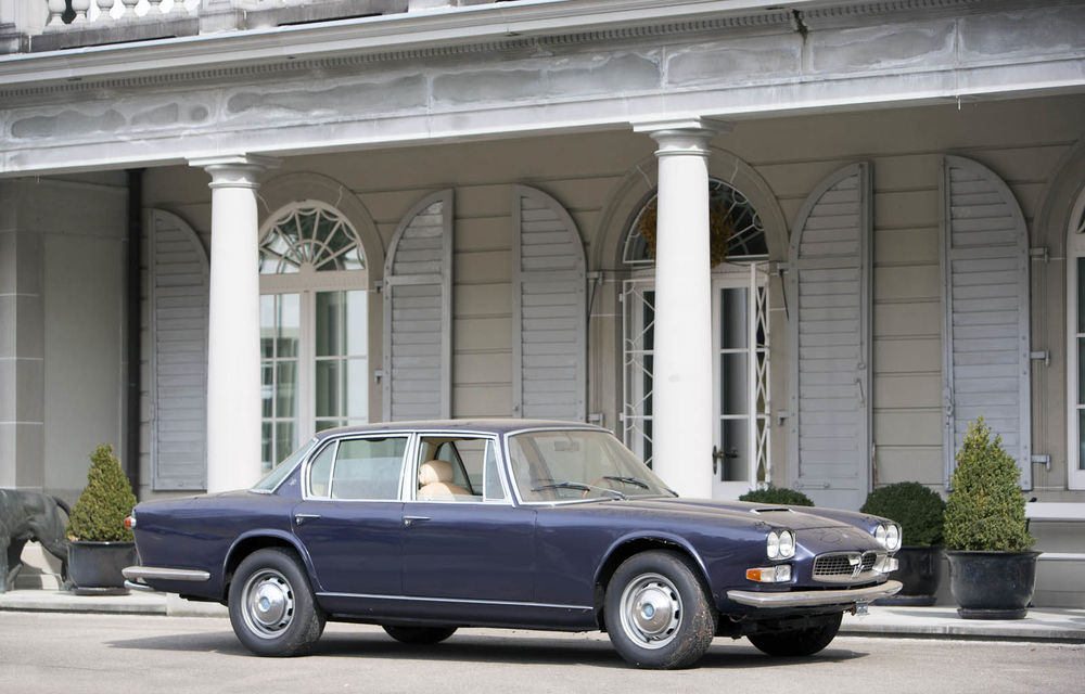 Comoara descoperită în castelul elvețian s-a vândut: toate cele 12 mașini clasice au adunat două milioane de euro - Poza 12
