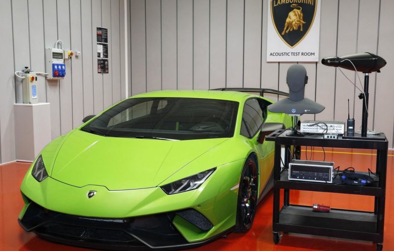 Reglaje fine: Lamborghini a inaugurat o nouă sală de testare acustică - Poza 2