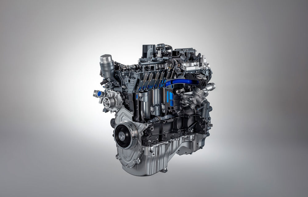 Familia de motoare Ingenium a crescut: Jaguar oferă un 2.0 benzină de 300 CP pe XE, XF și F-Pace - Poza 1