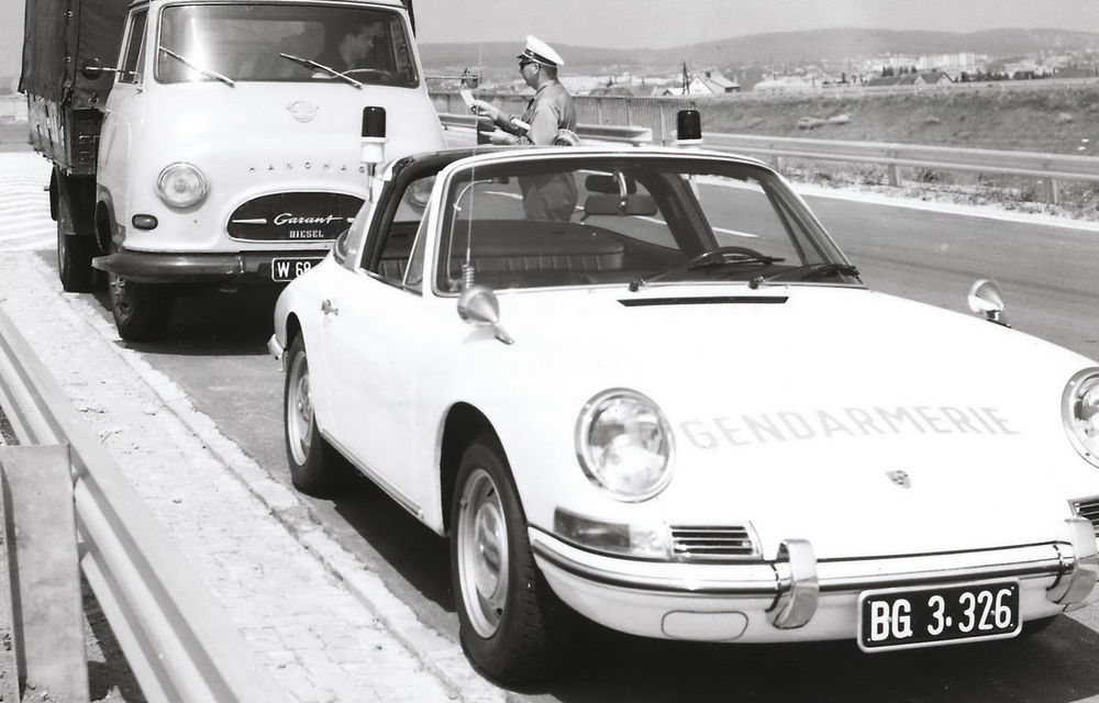 Porsche respectă o tradiție veche de 50 de ani: va oferi un 911 Carrera pentru patrularea autostrăzilor din Austria - Poza 3