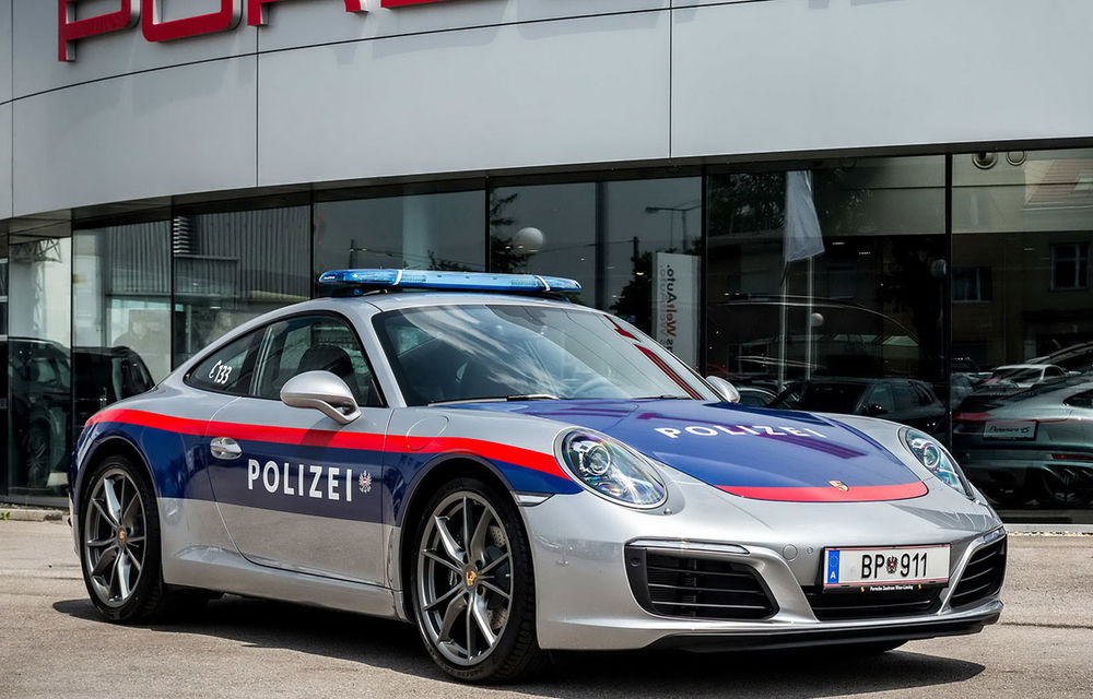 Porsche respectă o tradiție veche de 50 de ani: va oferi un 911 Carrera pentru patrularea autostrăzilor din Austria - Poza 1