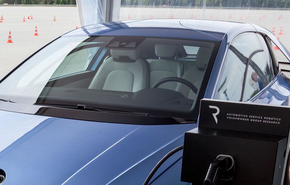 Imagini cu Volkswagen Gen.E, un prototip 100% electric cu rol experimental - Poza 3