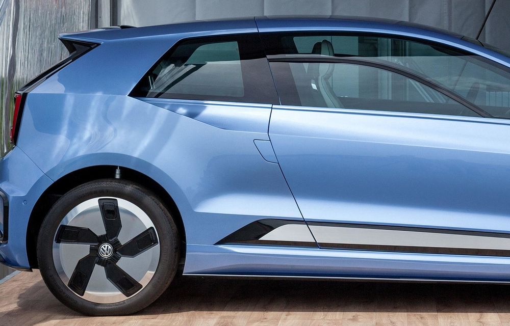 Imagini cu Volkswagen Gen.E, un prototip 100% electric cu rol experimental - Poza 2
