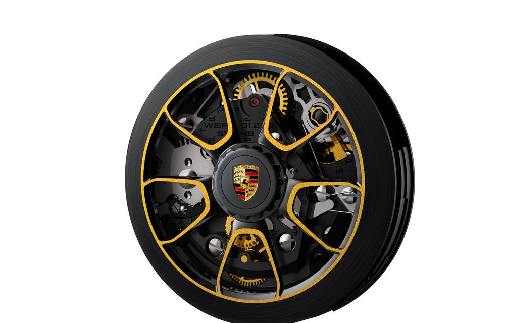 Ce se asortează cu noul Porsche 911 GT2 RS? Un ceas Porsche Design de 9000 de euro creat special - Poza 9