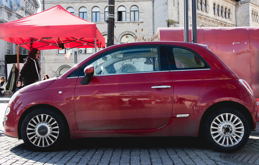 Cadou autohton pentru aniversarea de 60 de ani a modelului Fiat 500: 60 de fotografii cu modelul italian pe străzile din România - Poza 14
