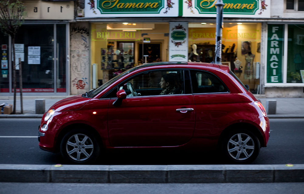 Cadou autohton pentru aniversarea de 60 de ani a modelului Fiat 500: 60 de fotografii cu modelul italian pe străzile din România - Poza 42