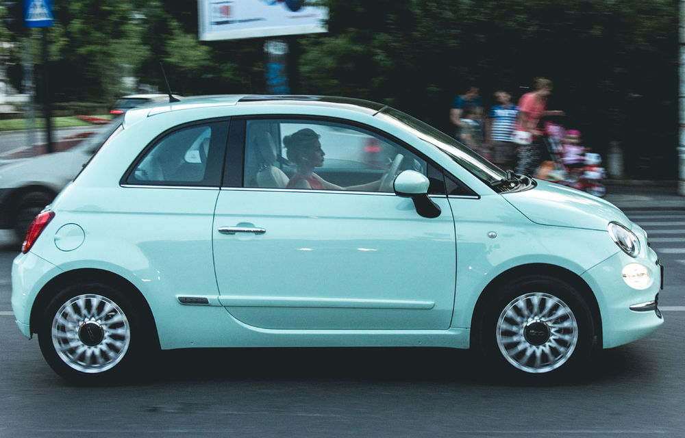 Cadou autohton pentru aniversarea de 60 de ani a modelului Fiat 500: 60 de fotografii cu modelul italian pe străzile din România - Poza 41