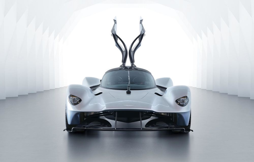 Aston Martin: „Vrem ca Valkyrie să se apropie de performanțele unei mașini de Formula 1” - Poza 16