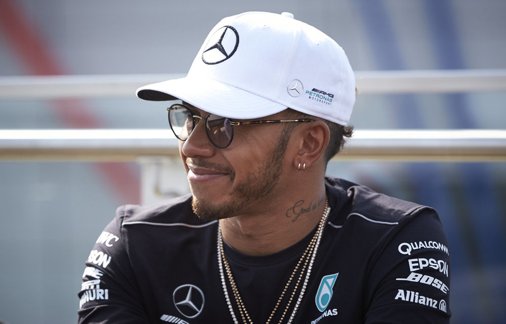 Mercedes exclude plecarea lui Hamilton la Ferrari: &quot;Aceste discuții nu au nicio relevanță pentru noi&quot; - Poza 1