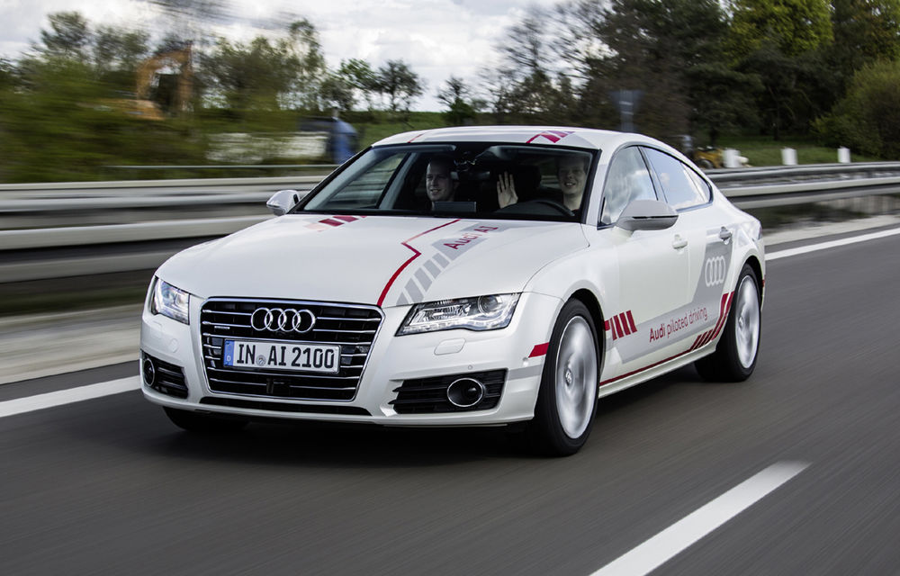 Teste publice pe autostradă cu Audi-uri autonome: germanii își invită fanii pe un prototip A7 Piloted Driving Concept - Poza 1