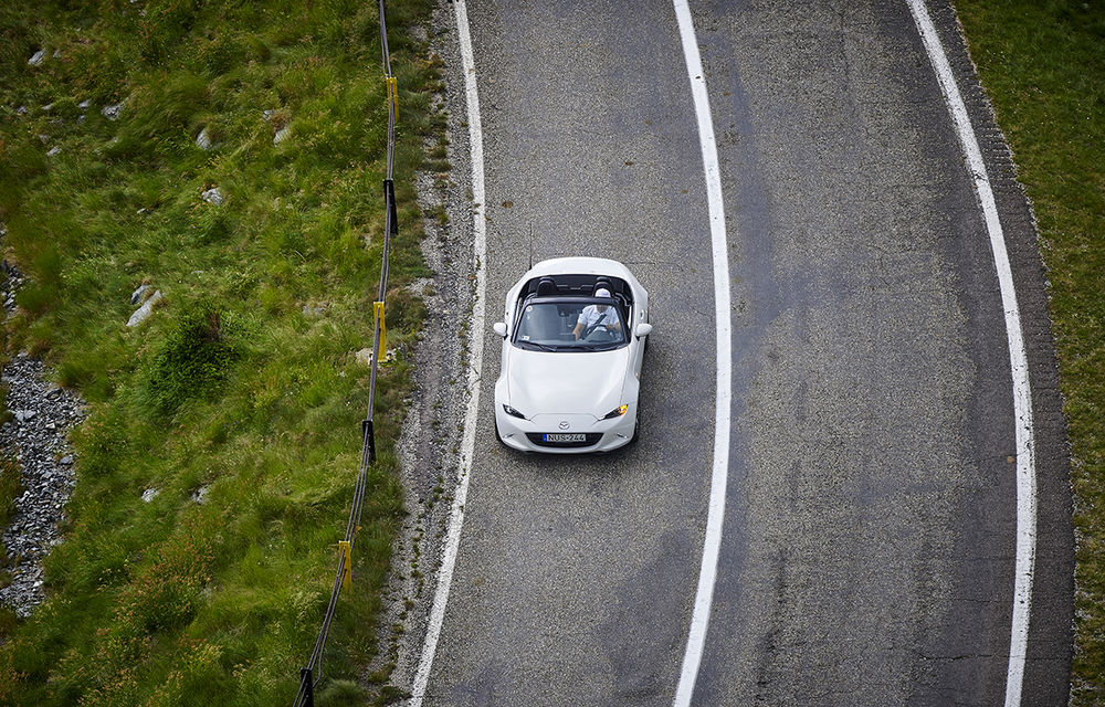 Odă Bucuriei. O zi cu Mazda MX-5 pe Transfăgărășan - Poza 61