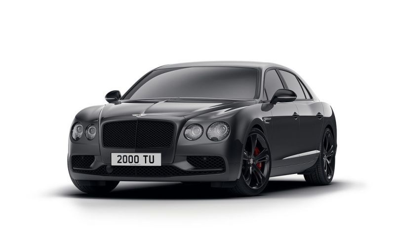 Bentley Flying Spur trece în partea întunecată: britanicii lansează Black Edition pentru versiunea V8 S - Poza 1
