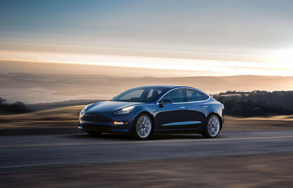 Elon Musk face declarații curajoase: noul Model 3 poate parcurge chiar și 1.6 milioane de kilometri fără un drum la service - Poza 1