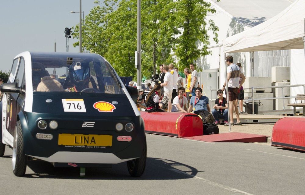 Mașina biodegradabilă a fost inventată în Olanda: Lina este electrică și a fost construită din sfeclă de zahăr și pânză de in - Poza 20