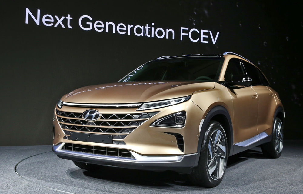 Electric, dar fără baterii: SUV-ul Hyundai pe hidrogen vine în 2018 și va avea o autonomie de 800 de kilometri - Poza 1