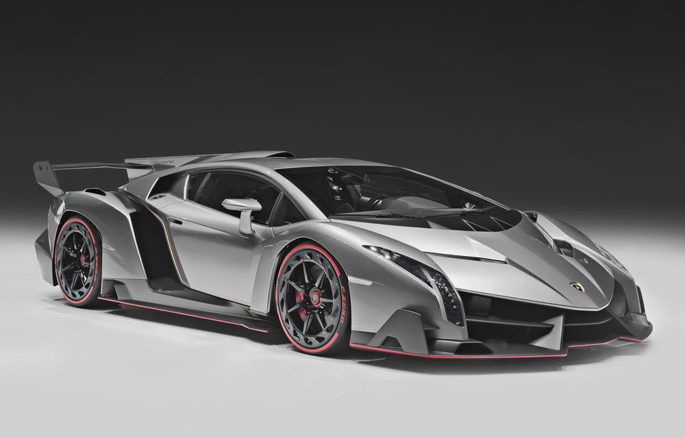 Supercar cu potențial de învechire: unul dintre cele trei Lamborghini Veneno produse este scos la vânzare pentru 8 milioane de euro - Poza 1