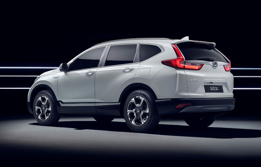 Honda CR-V Hybrid Prototype: noua generație a SUV-ului japonez va avea versiune hibridă și va renunța la propulsia diesel - Poza 4
