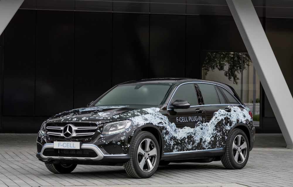 Mercedes GLC F-Cell: primul hibrid din lume alimentat cu hidrogen care are și baterie cu încărcare la priză - Poza 1