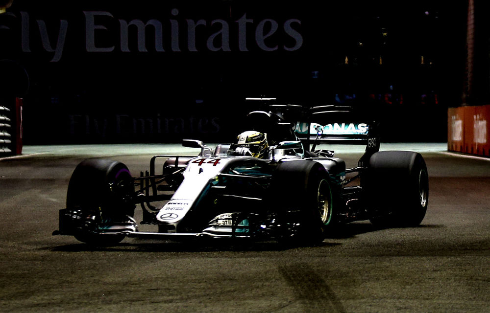 Hamilton a câștigat în Singapore! Vettel, Verstappen și Raikkonen au abandonat la start - Poza 1