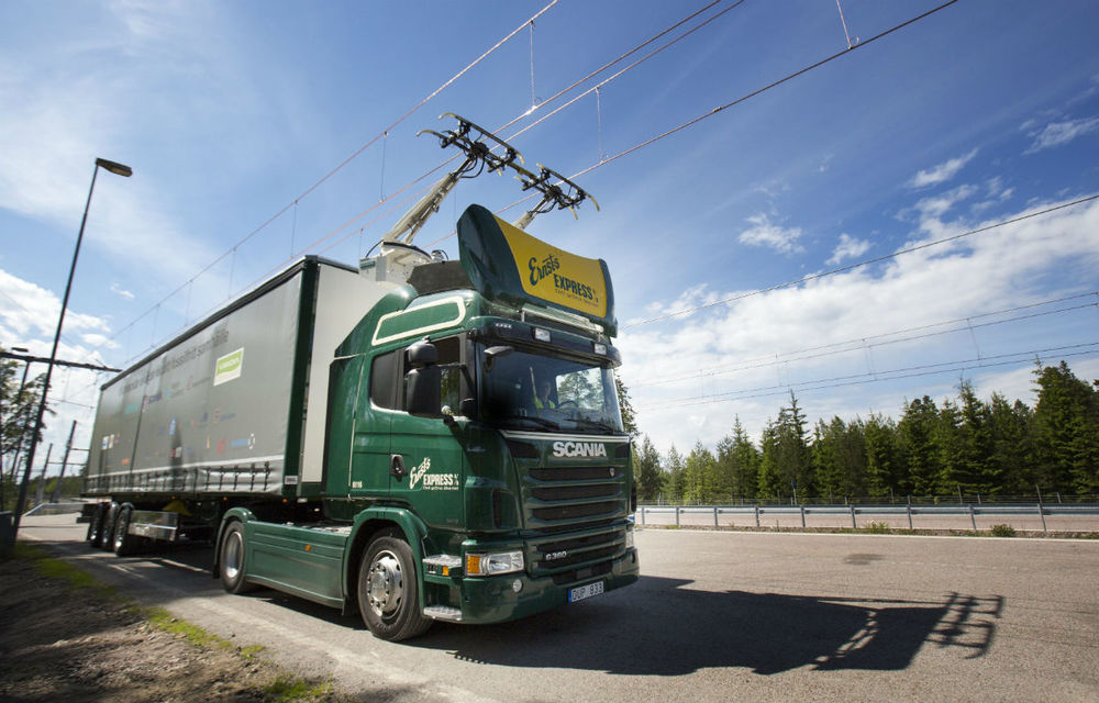 Infrastructura viitorului: Nemții încep să își construiască prima autostradă pentru camioane electrice - Poza 1